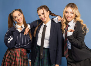 Zespół Mirami podczas sesji zdjęciowej, Play Music Label